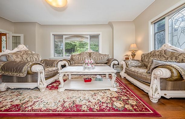 4389 LOCARNO CRESCENT Point Grey