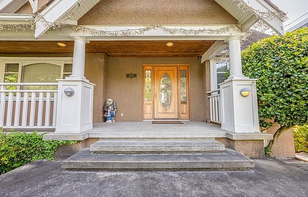 4389 LOCARNO CRESCENT Point Grey