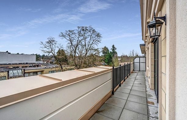 410 2096 W 47TH AVENUE Kerrisdale