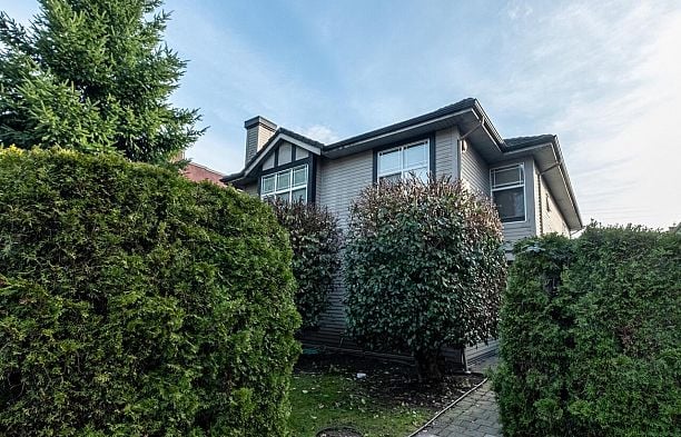 2484-2490 W 4TH AVENUE Kitsilano