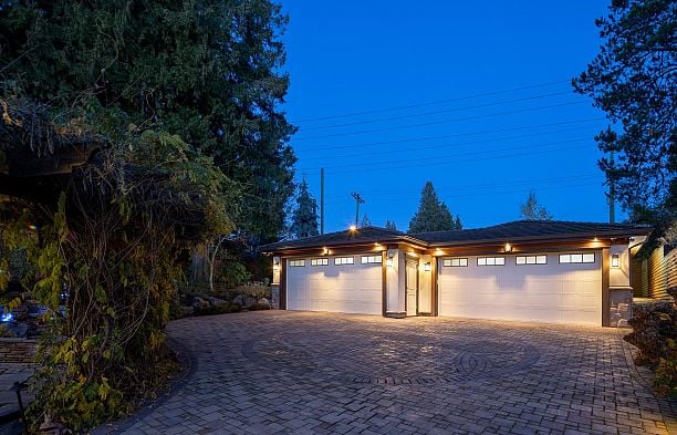 7878 ANGUS DRIVE South Granville