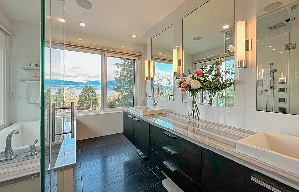 4350 LOCARNO CRESCENT Point Grey