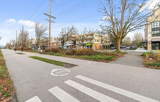 314 2096 W 47TH AVENUE Kerrisdale