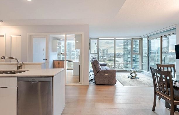 1201 455 BEACH CRESCENT Yaletown