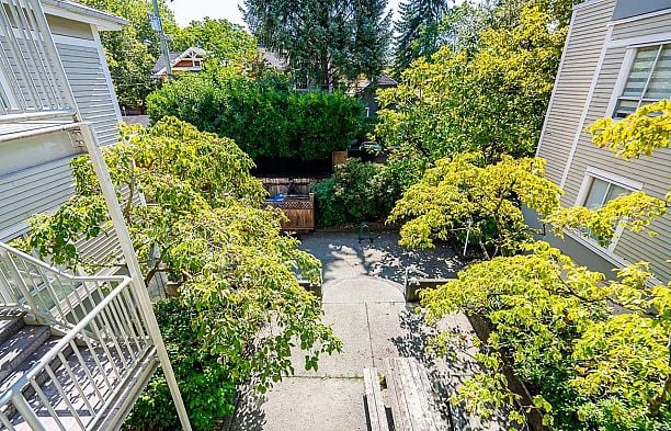 303 3220 W 4TH AVENUE Kitsilano