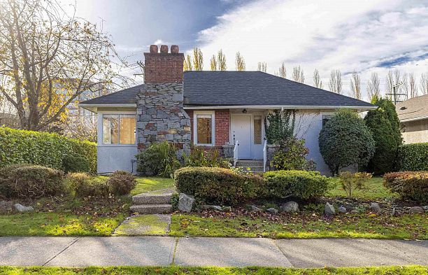 3806 W 3RD AVENUE Point Grey