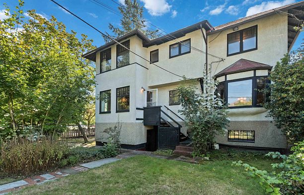 2011 W 48TH AVENUE Kerrisdale