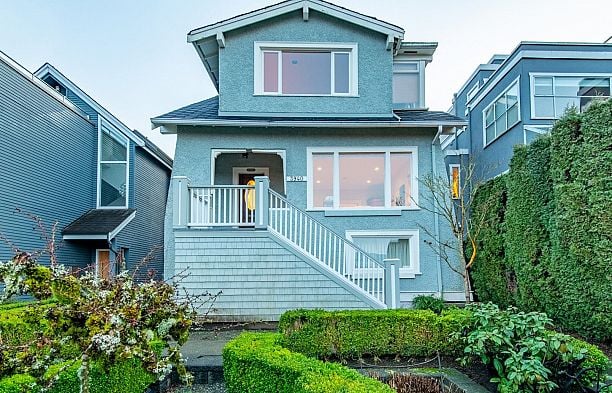 3940 W 10TH AVENUE Point Grey