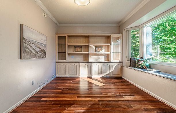 4255 W 15TH AVENUE Point Grey