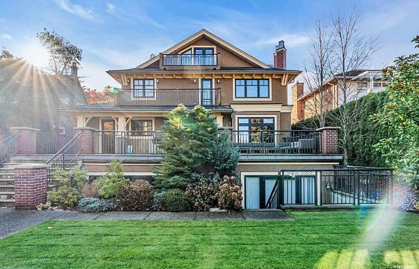 1257 W 32 AVENUE Shaughnessy