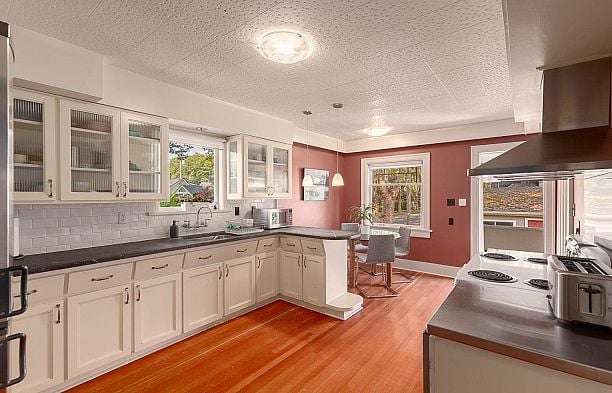 2891 W 14TH AVENUE Kitsilano