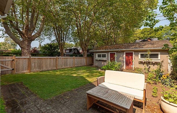 2891 W 14TH AVENUE Kitsilano