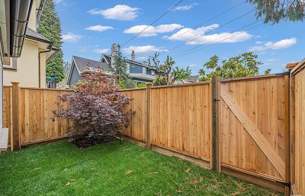 7067 CYPRESS STREET Kerrisdale