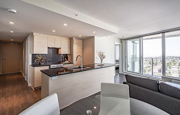 2706 488 SW MARINE DRIVE Marpole