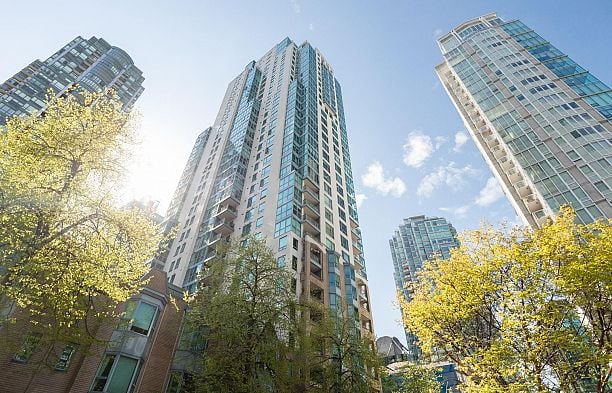 2204 1238 MELVILLE STREET Coal Harbour