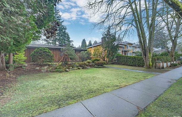 1736 W 37TH AVENUE Shaughnessy