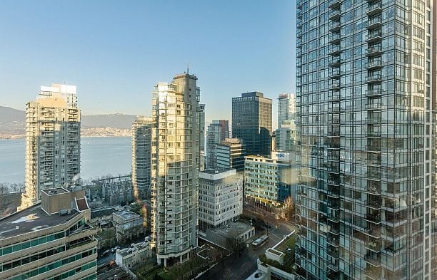 2204 1238 MELVILLE STREET Coal Harbour