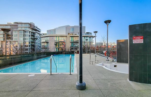 615 38 W 1ST AVENUE False Creek