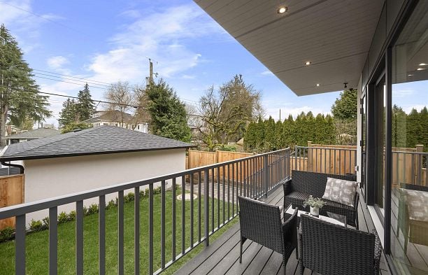 2 3232 W 38TH AVENUE Kerrisdale