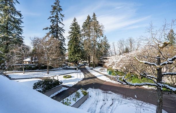 512 4900 CARTIER STREET Shaughnessy