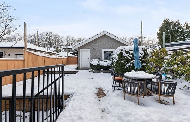 4146 W 14TH AVENUE Point Grey