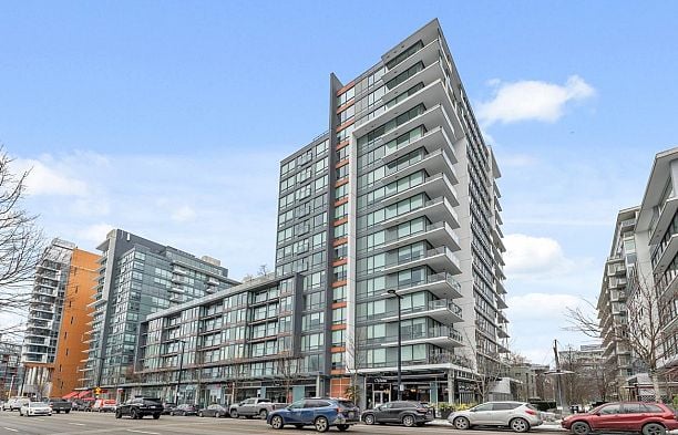 809 159 W 2ND AVENUE False Creek