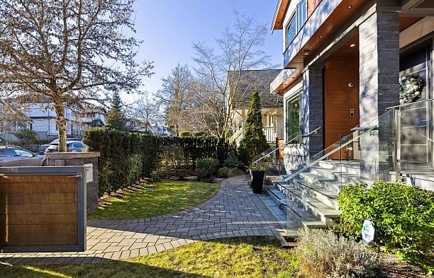 4437 W 13TH AVENUE Point Grey