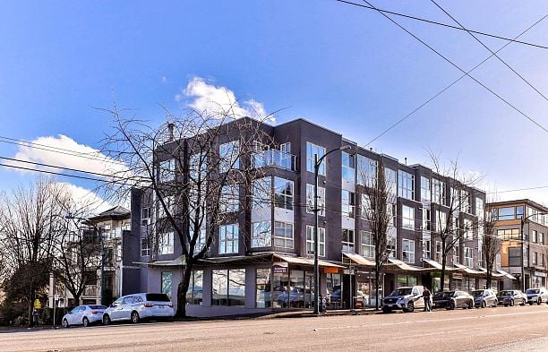 206 988 W 21ST AVENUE Cambie