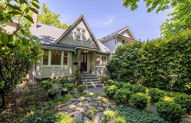 4343 W 11TH AVENUE Point Grey