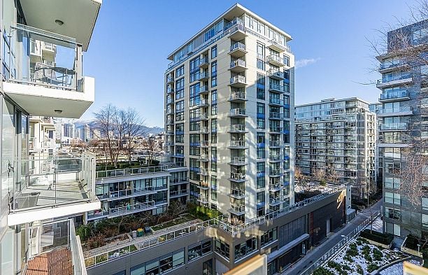 905 1788 COLUMBIA STREET False Creek