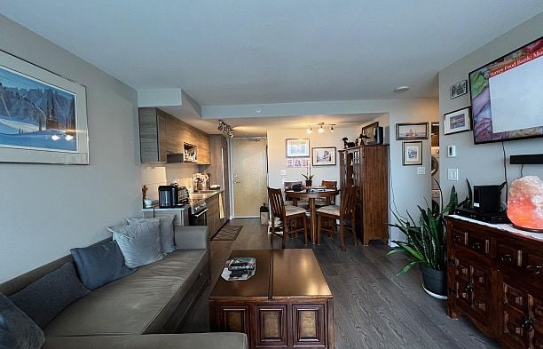 2101 488 SW MARINE DRIVE Marpole