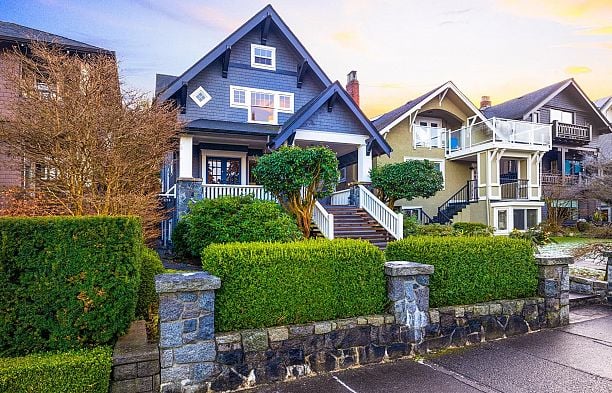 3216 W 1ST AVENUE Kitsilano