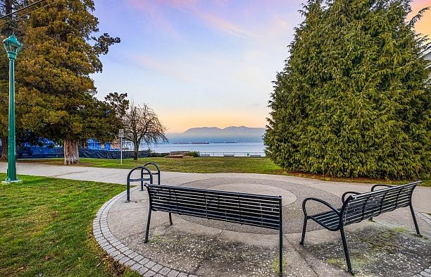 3216 W 1ST AVENUE Kitsilano