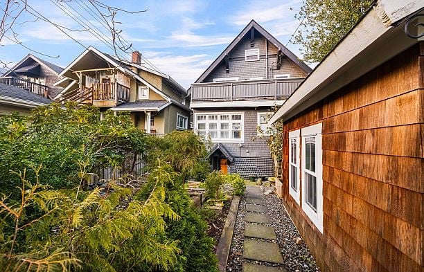 3216 W 1ST AVENUE Kitsilano