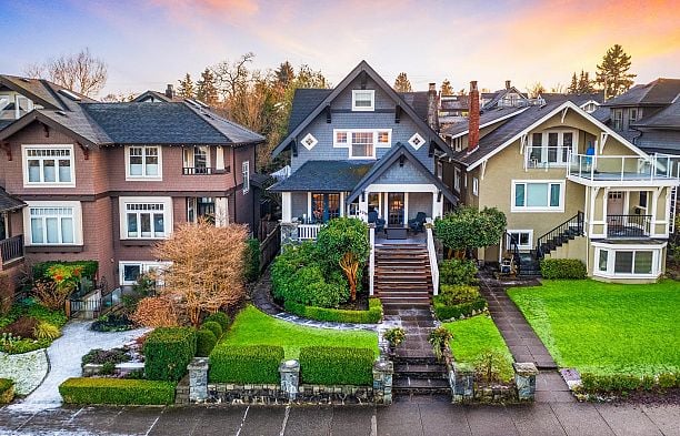 3216 W 1ST AVENUE Kitsilano