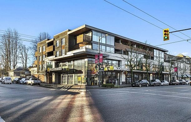 307 2525 BLENHEIM STREET Kitsilano