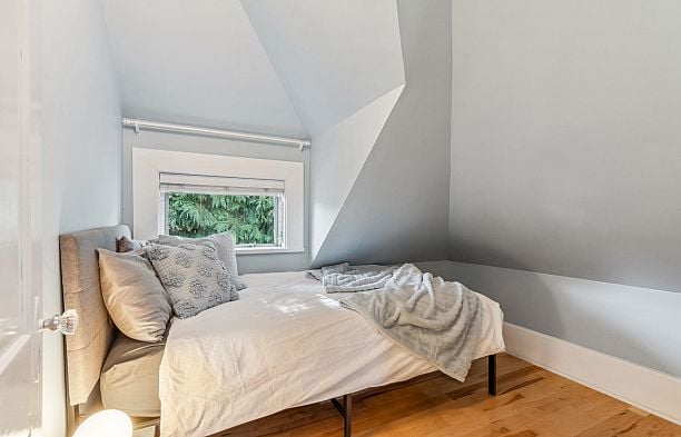 2656 2658 W 3RD AVENUE Kitsilano