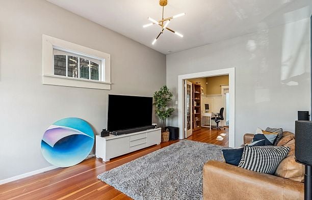 2656 2658 W 3RD AVENUE Kitsilano