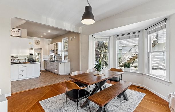 2656 2658 W 3RD AVENUE Kitsilano