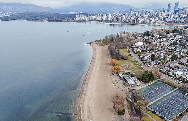 305 2239 W 1ST AVENUE Kitsilano