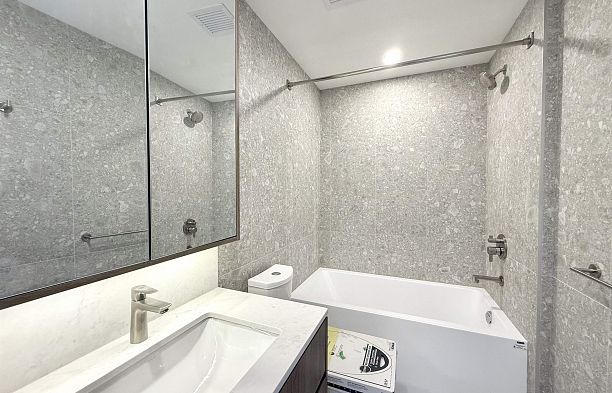 307-5212 Cambie Street, Vancouver BC V5Z 2Z7 Cambie