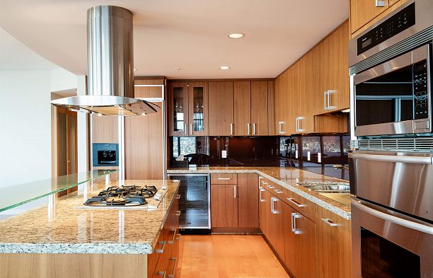 3402-1281 Cordova Street, Vancouver BC V6C 3R5 Coal Harbour
