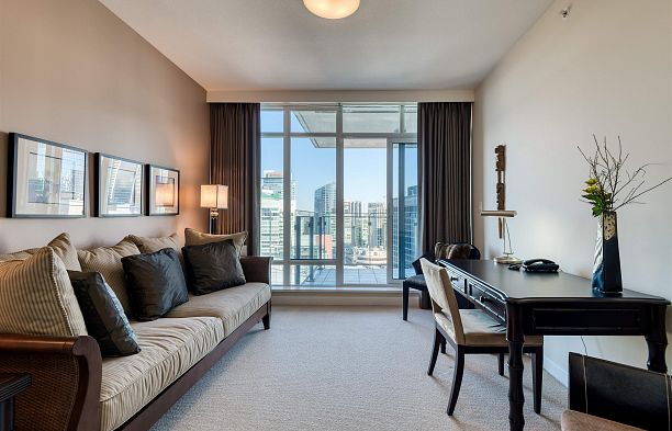 3402-1281 Cordova Street, Vancouver BC V6C 3R5 Coal Harbour