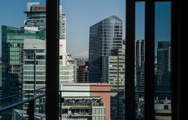 3402-1281 Cordova Street, Vancouver BC V6C 3R5 Coal Harbour