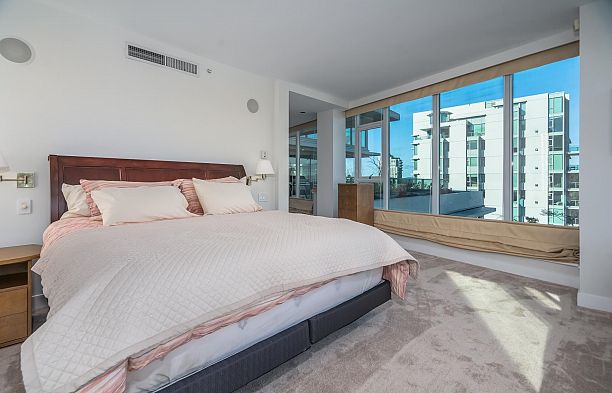 PH13 1717 BAYSHORE DRIVE, Vancouver BC V6G 3H3 Coal Harbour