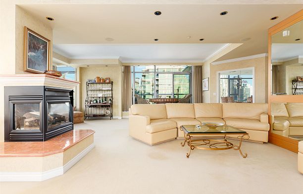 1790 Bayshore Drive, Vancouver BC V6G 3G5 Coal Harbour