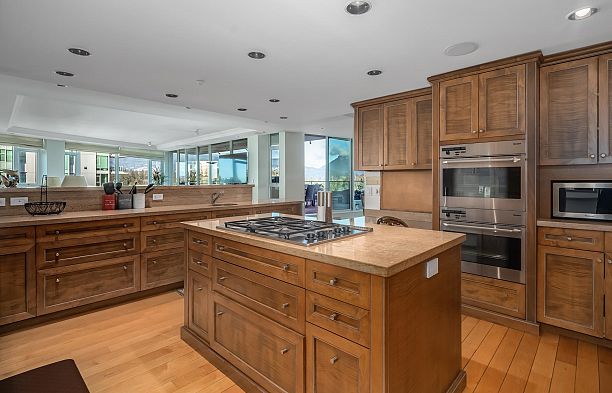 PH13 1717 BAYSHORE DRIVE, Vancouver BC V6G 3H3 Coal Harbour