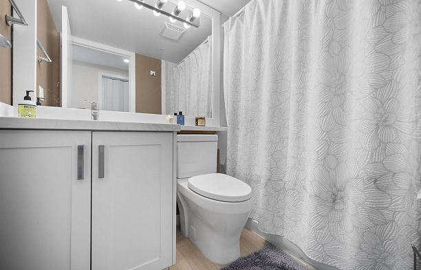 608 1331 W GEORGIA STREET, Vancouver BC V6E 4P1 Coal Harbour