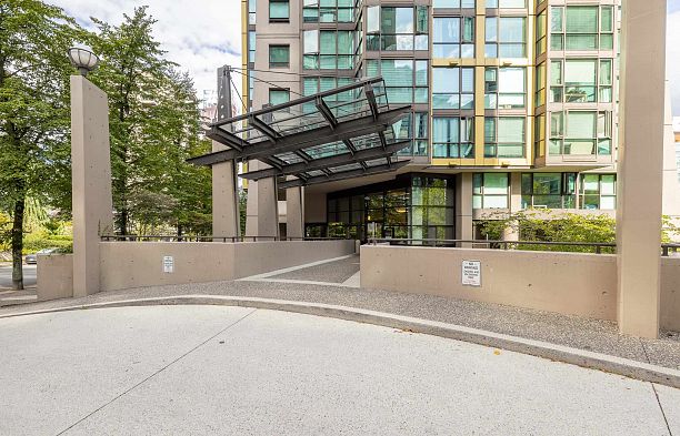 411 1367 ALBERNI STREET, Vancouver BC V6E 4R9 West End VW