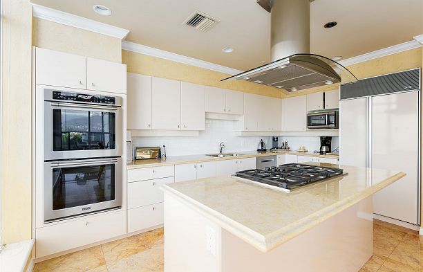 1790 Bayshore Drive, Vancouver BC V6G 3G5 Coal Harbour